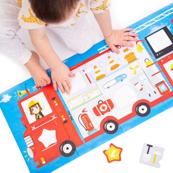 Puzzle z dziurką <br> Wóz strażacki